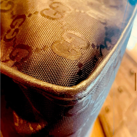 Authentic Gucci off the Grid Black Tote - Picture 5 of 14